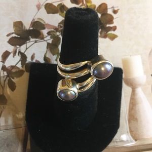 Sterling pearl ring size 6